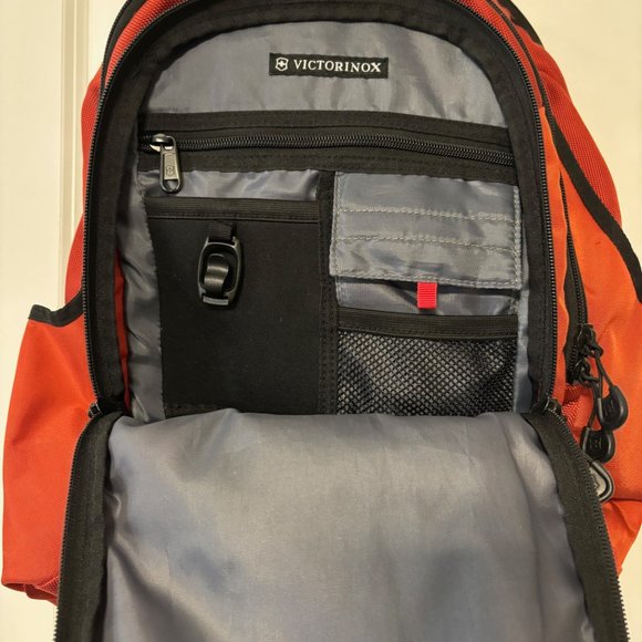 Victorinox Backpack in Red - Picture 8 of 8
